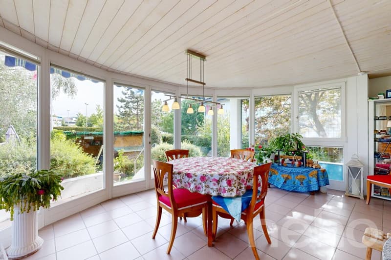 Well-maintained 5.5-room single-family home with a beautiful garden in Niederuzwil (5)
