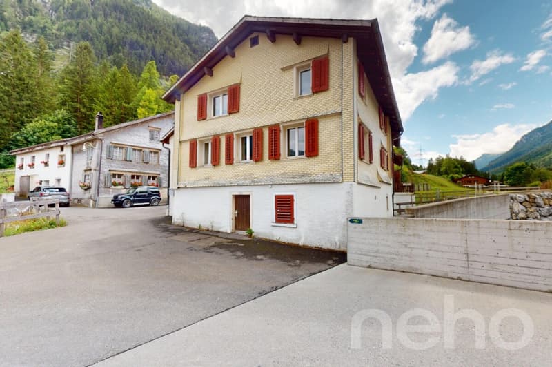 Casa con stalla e grande terreno in posizione idilliaca a Vättis SG (2)