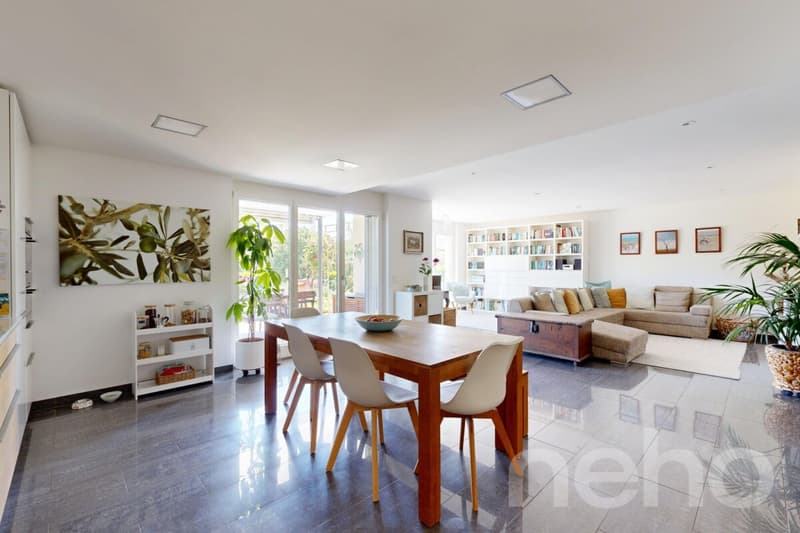 Family apartment with large private garden (1)