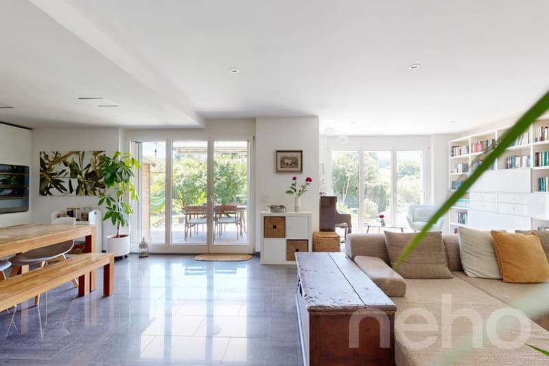 Family apartment with large private garden (2)