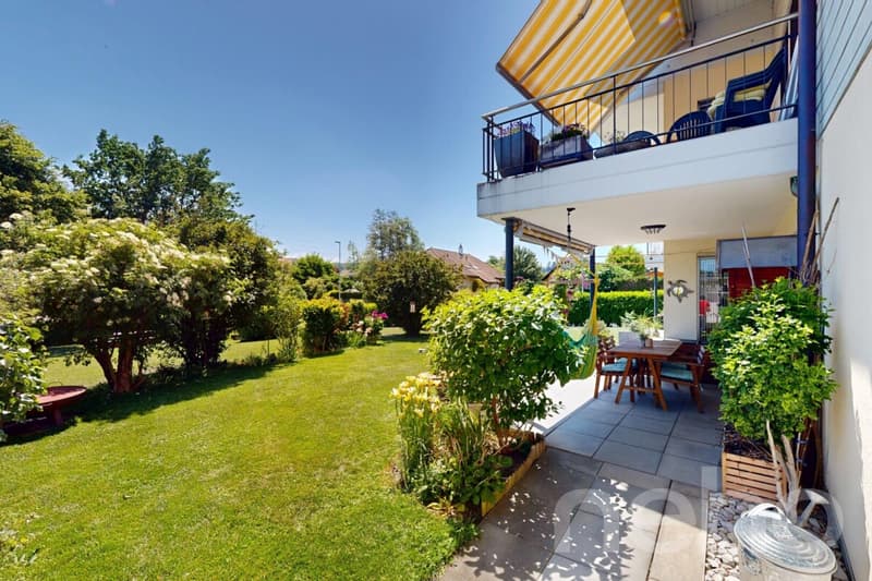 Family apartment with large private garden (11)