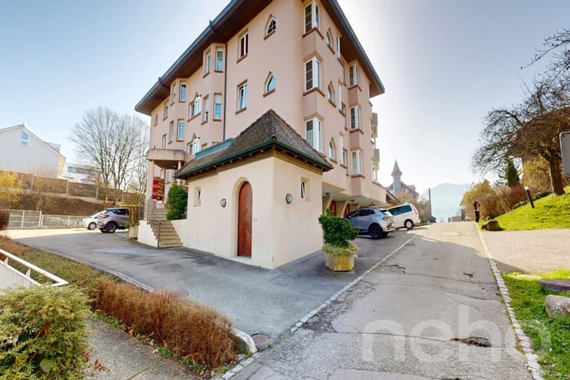 Appartement 4.5 pièces avec terrasse, jardin d'hiver et garage (10)