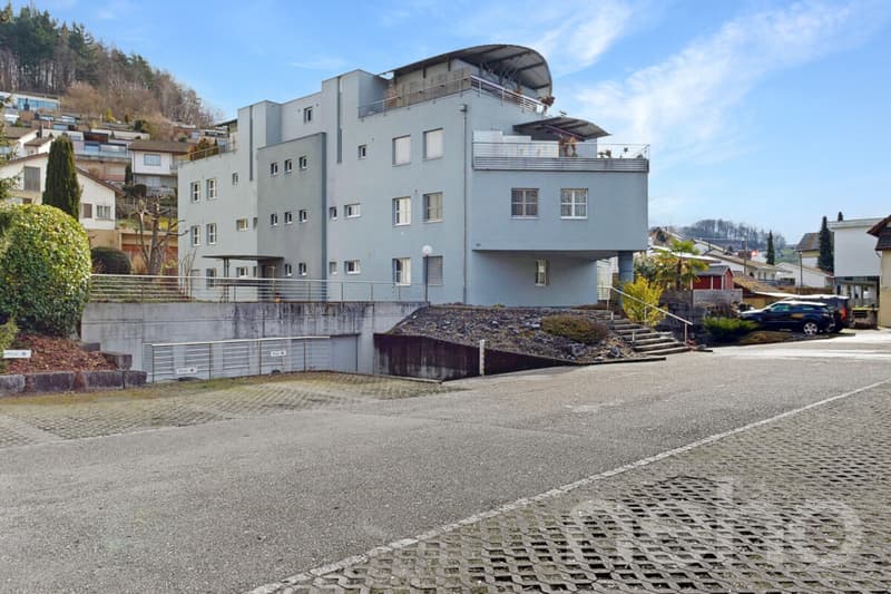 Bright attic apartment with roof terrace, fireplace & charm (3)