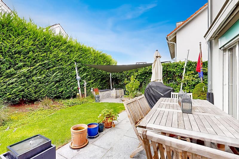 Geräumiges 5-Zimmer Doppeleinfamilienhaus an bevorzugter Wohnlage (12)