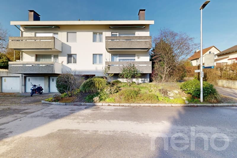 Renovated 3.5-room apartment with balcony and garden in Oberwil (11)