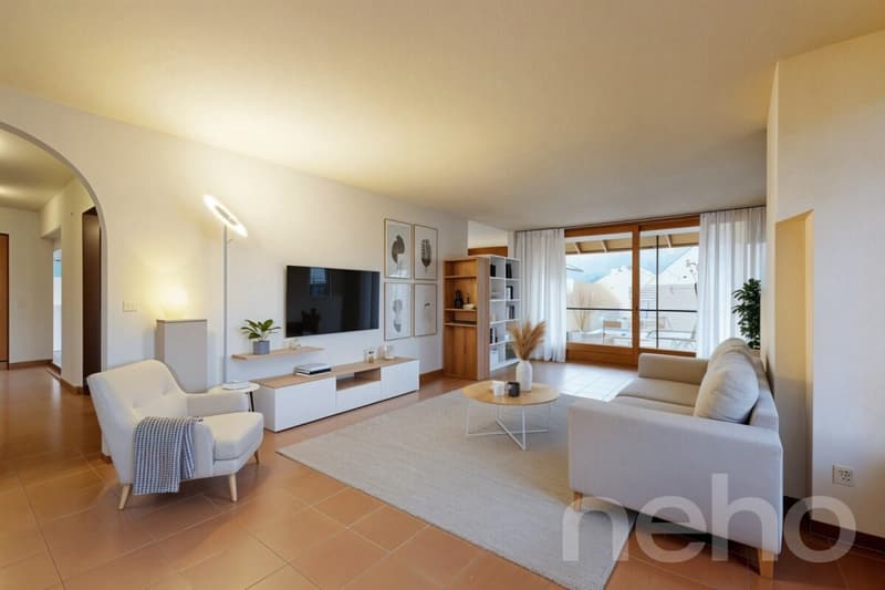 Appartamento luminoso 4.5 locali con camino, balcone, e vista sul verde. Vicino a Thun. (8)