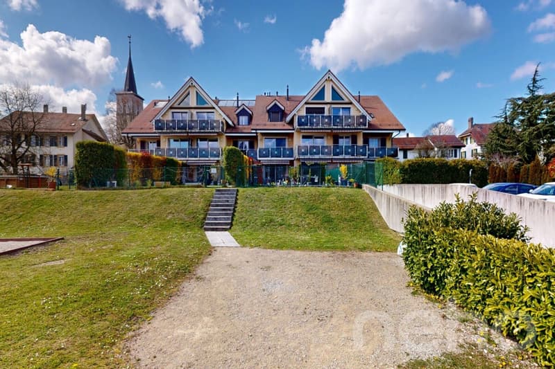 Grand appartement de 4,5pces avec vue imprenable à Gollion (1)