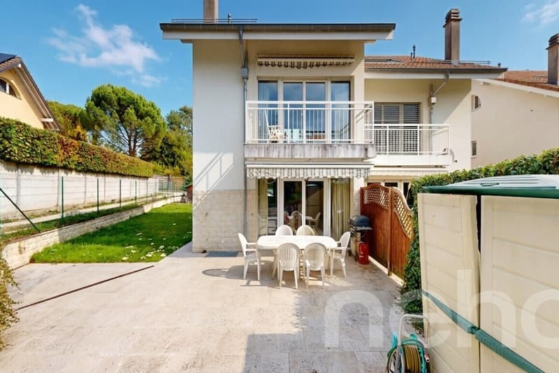 5 rooms, 180 m²: Beautiful end-of-terrace house with garden in Mies (4)