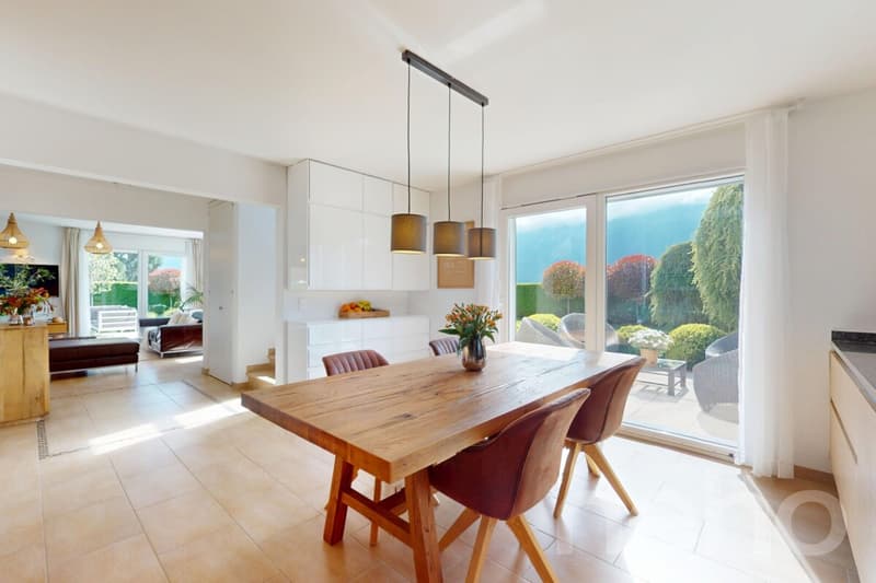 Traumhaus mit Ausstattung in Aigle mit Blick und großem Garten (8)