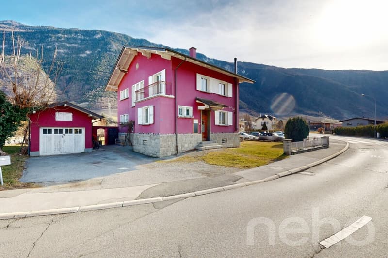 Charrat - Villa mit 7 Zimmern und Studio im Dachgeschoss (2)