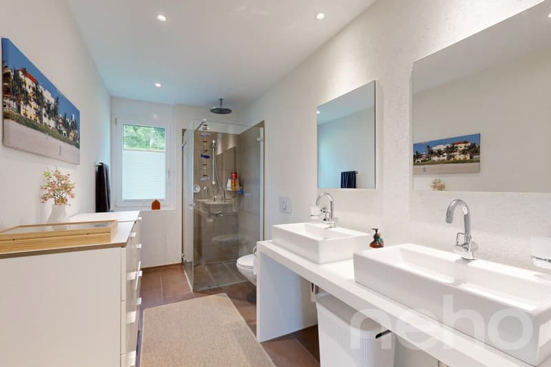 Unique Opportunity: High-Quality 6.5-Room Single-Family Home (8)