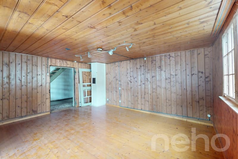 Historically protected 8-room semi-detached house in a central location (5)
