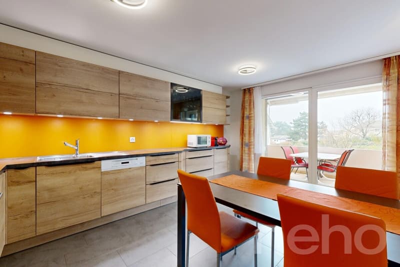 Spacieux 5.5 pièces de 160 m² au calme avec vue dégagée (10)