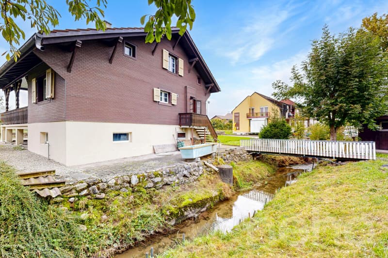 Charmant chalet avec grande parcelle et joli potentiel (5)