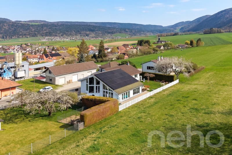 Beautiful family villa, indoor pool, terraces and forest view (2)