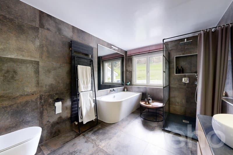 Beautiful family villa, indoor pool, terraces and forest view (8)