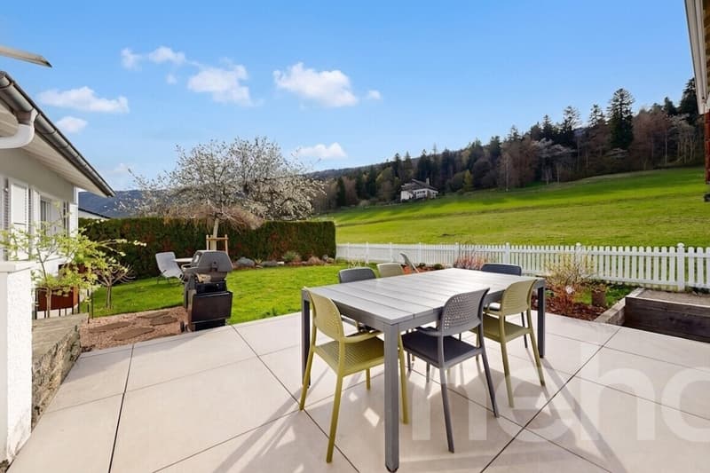 Beautiful family villa, indoor pool, terraces and forest view (5)