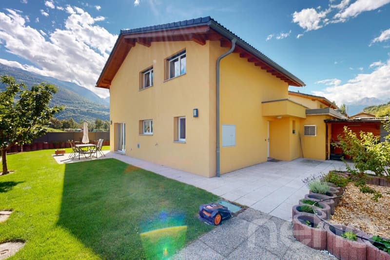 Schöne Villa neu 154m² - 4 Schlafzimmer - Umschlossener Garten (12)