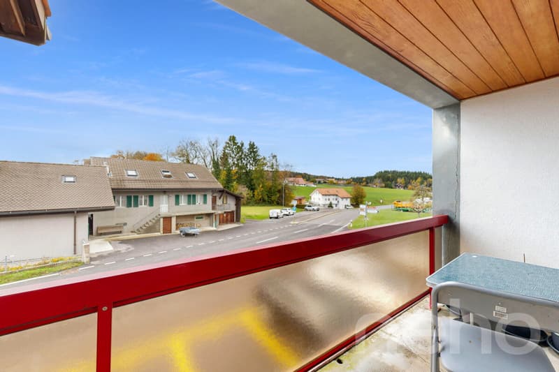 Helles 3.5-Zimmer-Wohnung mit Garten und freier Sicht (3)