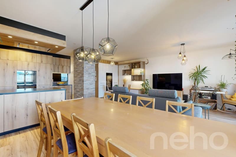 Atemberaubender Seeblick für diese 4.5-Zimmer-Wohnung, sorgfältig renoviert (12)