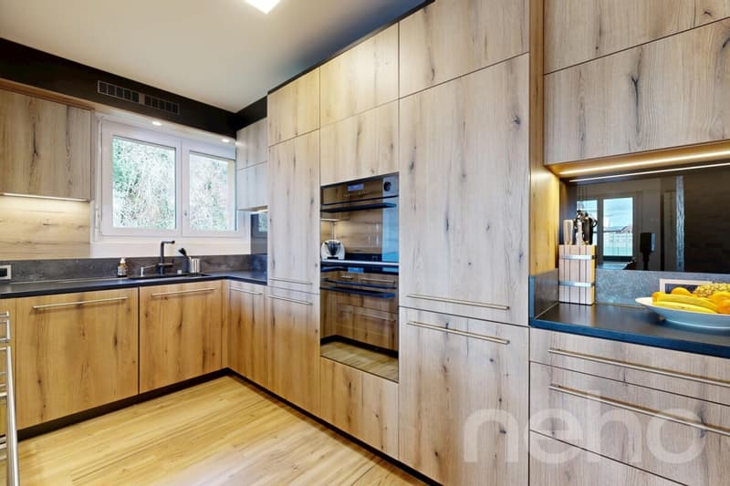 Atemberaubender Seeblick für diese 4.5-Zimmer-Wohnung, sorgfältig renoviert (10)