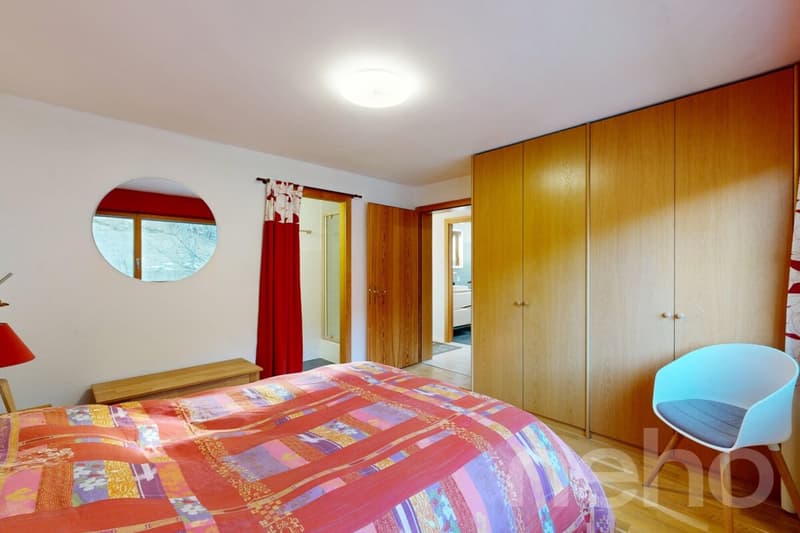 Bel appartement vendu meublé au dernier étage avec mezzanine (7)