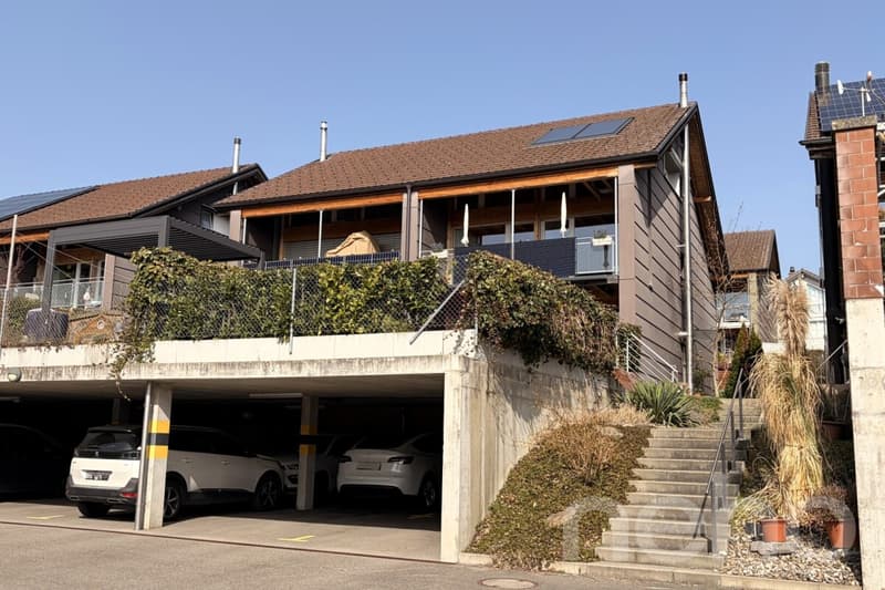 Ampia casa familiare su quattro piani con molto spazio (1)