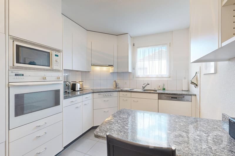 Appartement spacieux et lumineux dans un emplacement idéal (5)