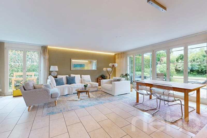Spacious 5.5-room semi-detached house in Mönchaltorf (4)