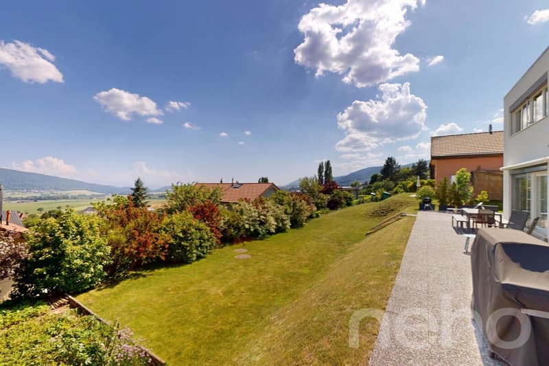 Maison familiale 6.5 pièces avec jardin et vue montagnes panoramique (2)