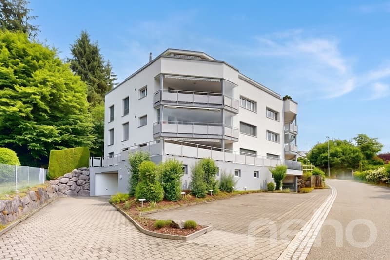 Ein Wohntraum auf einer Ebene: Attika mit Lift in die Wohnung (1)