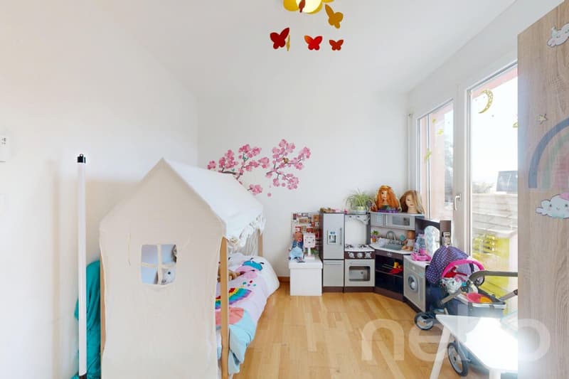 Spacieux appartement familial avec balcons et jardin à St-Prex (12)