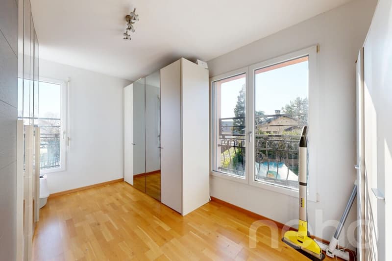 Spacieux appartement familial avec balcons et jardin à St-Prex (11)