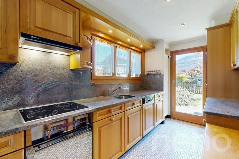 Exclusif: Charmant chalet de 4 chambres et grand jardin (2)