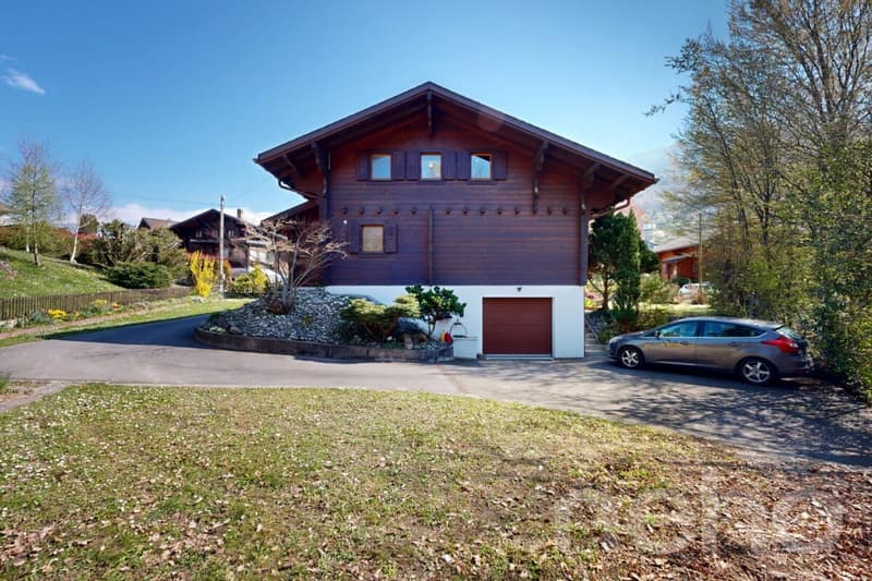 Exclusif: Charmant chalet de 4 chambres et grand jardin (8)