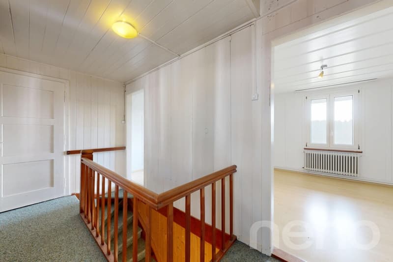 Two-family house in top location with large plot and panoramic view (7)