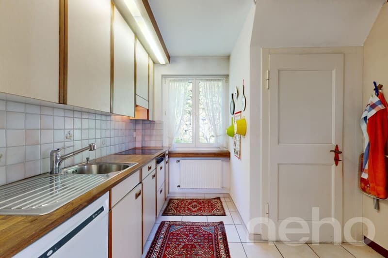Charming 5.5-room corner row house in a sought-after location in Zurich (10)