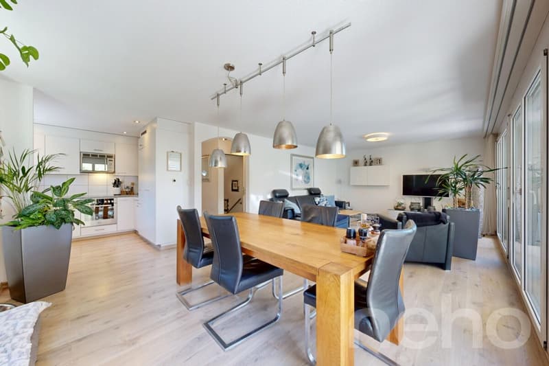 Family-friendly single-family house with sunny garden (2)