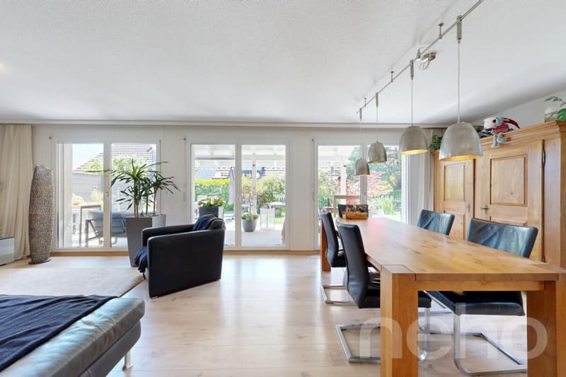 Family-friendly single-family house with sunny garden (3)