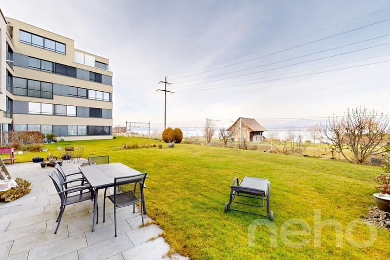 Appartement avec jardin et vue sur le lac (3)