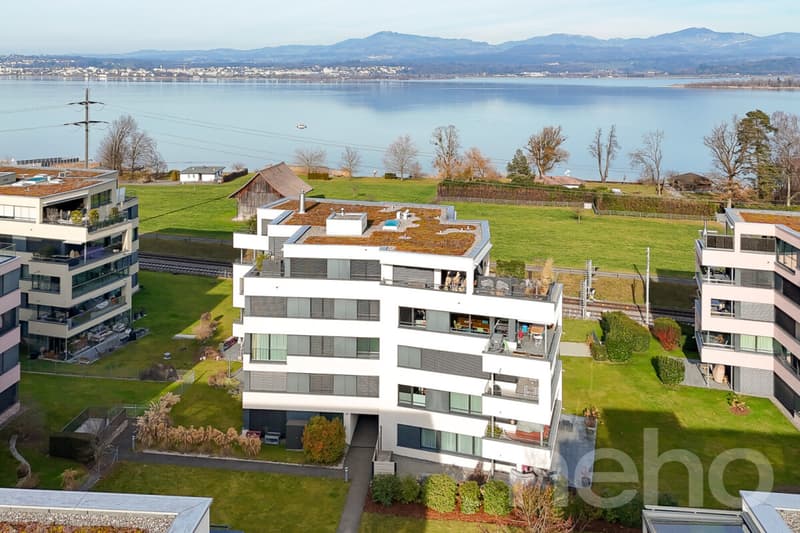 Appartement avec jardin et vue sur le lac (2)