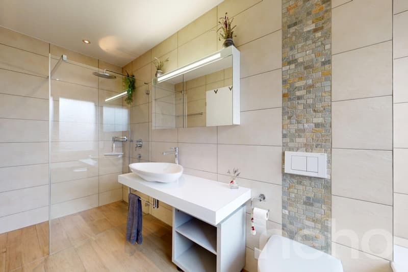 Appartement avec jardin et vue sur le lac (11)