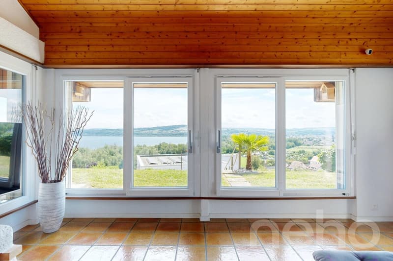 Magnificent individual villa with panoramic views of the lake (4)