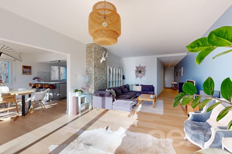 Appartamento luminoso con 4 camere, balconi e vista libera (5)
