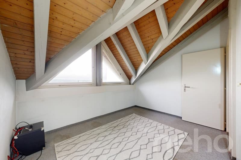 Maison unifamiliale de 7 pièces dans un endroit calme avec jardin et vue panoramique (10)