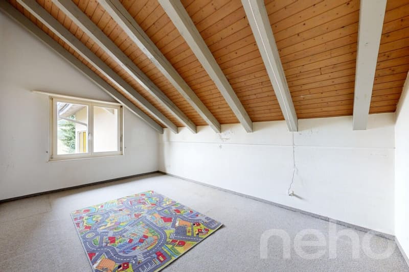 Maison unifamiliale de 7 pièces dans un endroit calme avec jardin et vue panoramique (11)