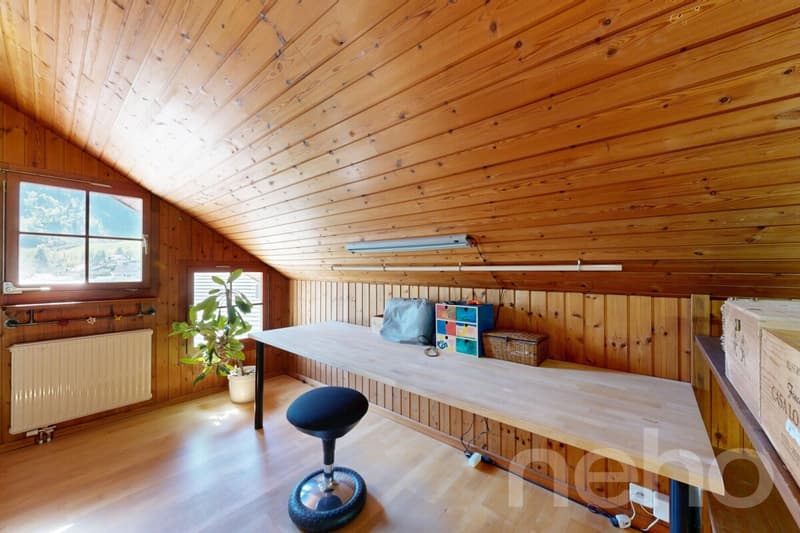 Maison historique de 6 pièces avec annexe et vue (12)