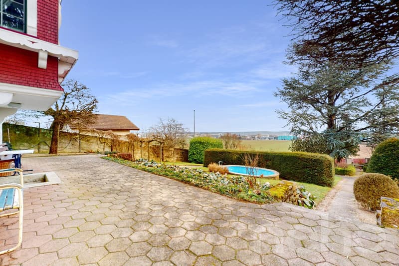 Villa charmante de 10 pièces avec appartement indépendant (12)