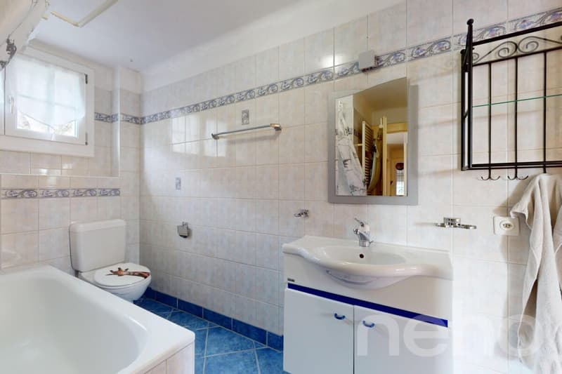 Villa charmante de 10 pièces avec appartement indépendant (10)
