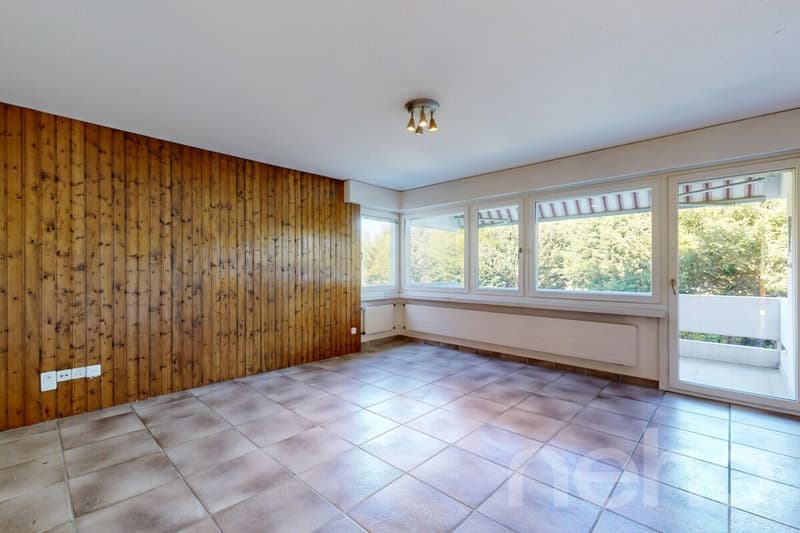 Quietly located 3.5-room apartment with balcony and potential in Höngg (4)